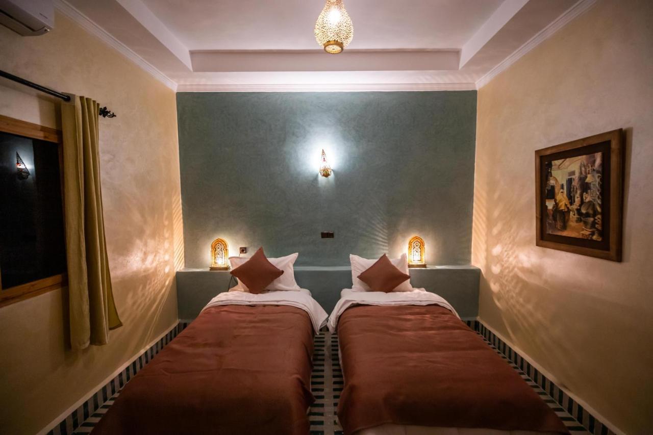Riad Les Jardins De เมอร์ซูกา ภายนอก รูปภาพ