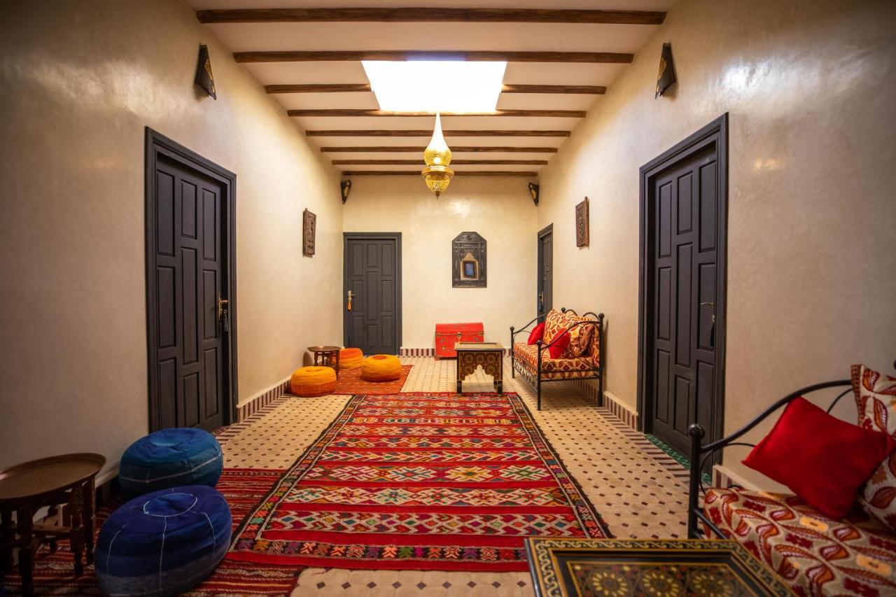 Riad Les Jardins De เมอร์ซูกา ภายนอก รูปภาพ