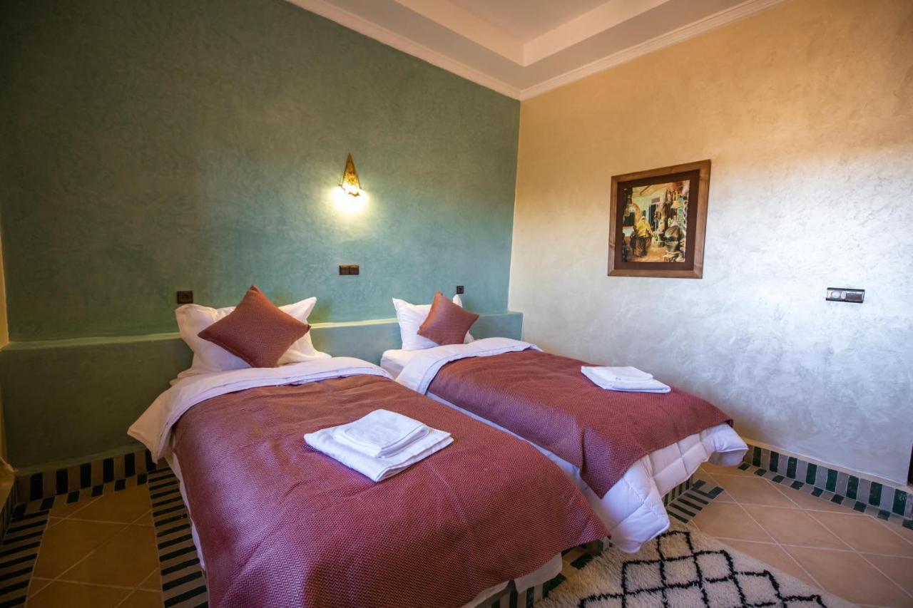 Riad Les Jardins De เมอร์ซูกา ภายนอก รูปภาพ