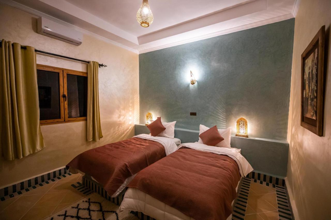 Riad Les Jardins De เมอร์ซูกา ภายนอก รูปภาพ