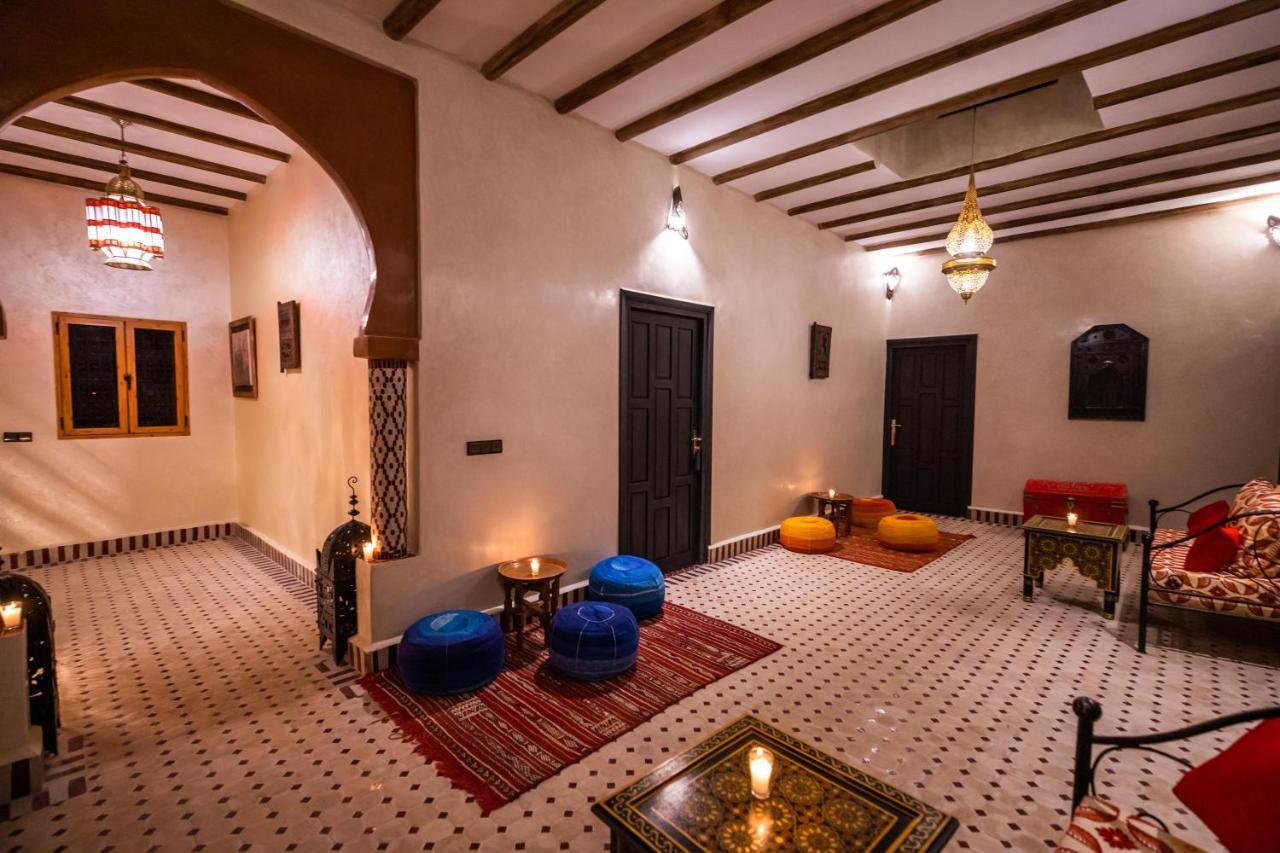Riad Les Jardins De เมอร์ซูกา ภายนอก รูปภาพ